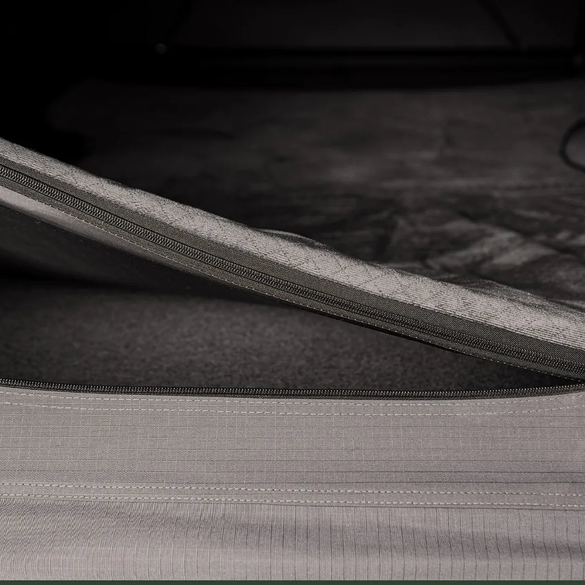 Vue du matelas épais et respirant
